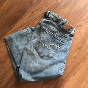 American Eagle light wash jeans